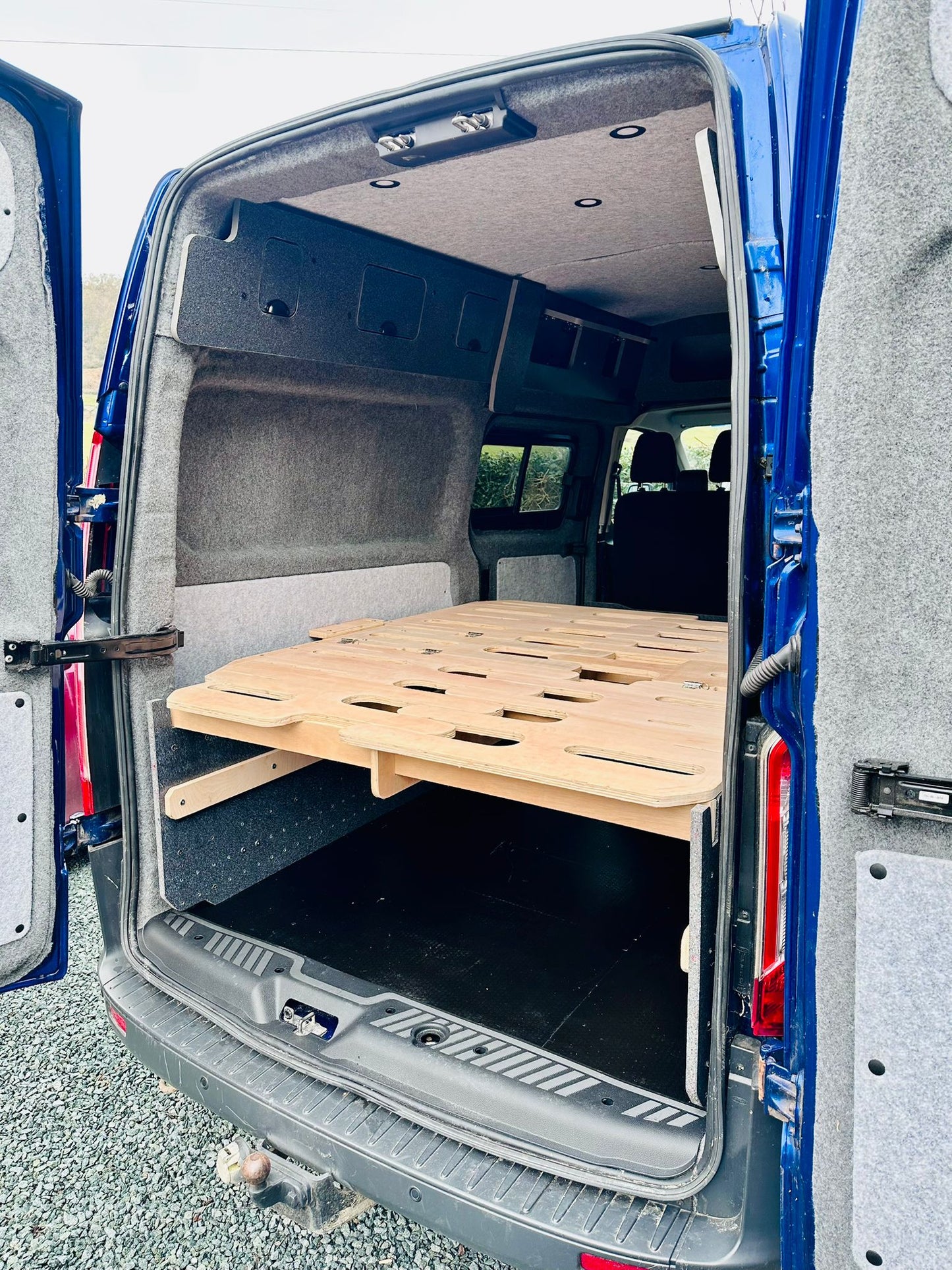 FMR-Full-Width, Modular and Removable - Panel vans