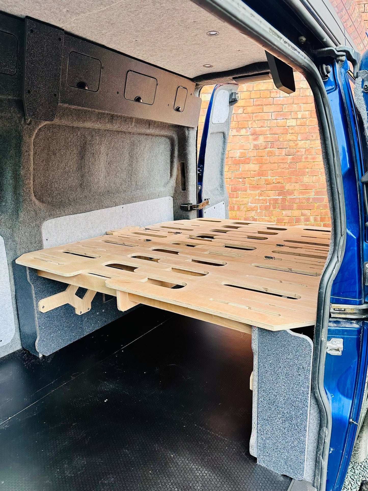 FMR-Full-Width, Modular and Removable - Panel vans