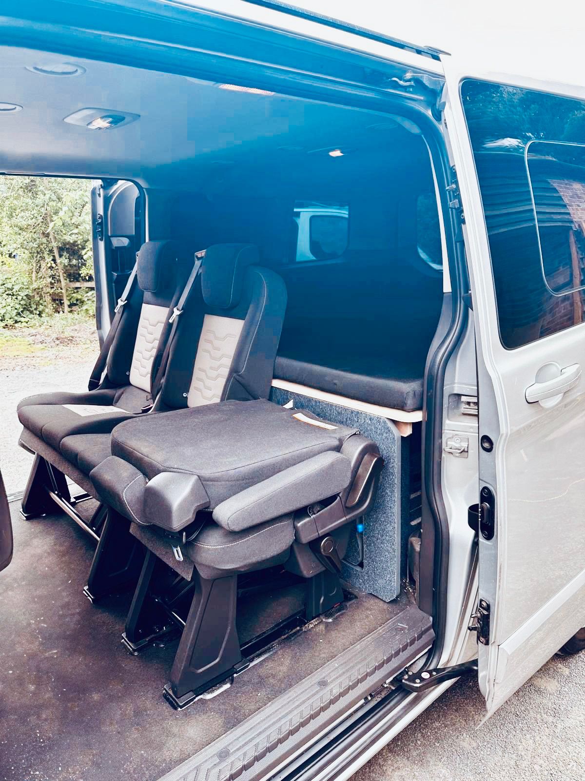 FMR - Full-Width, Modular and Removable - Ford Tourneo Custom 2013-2024